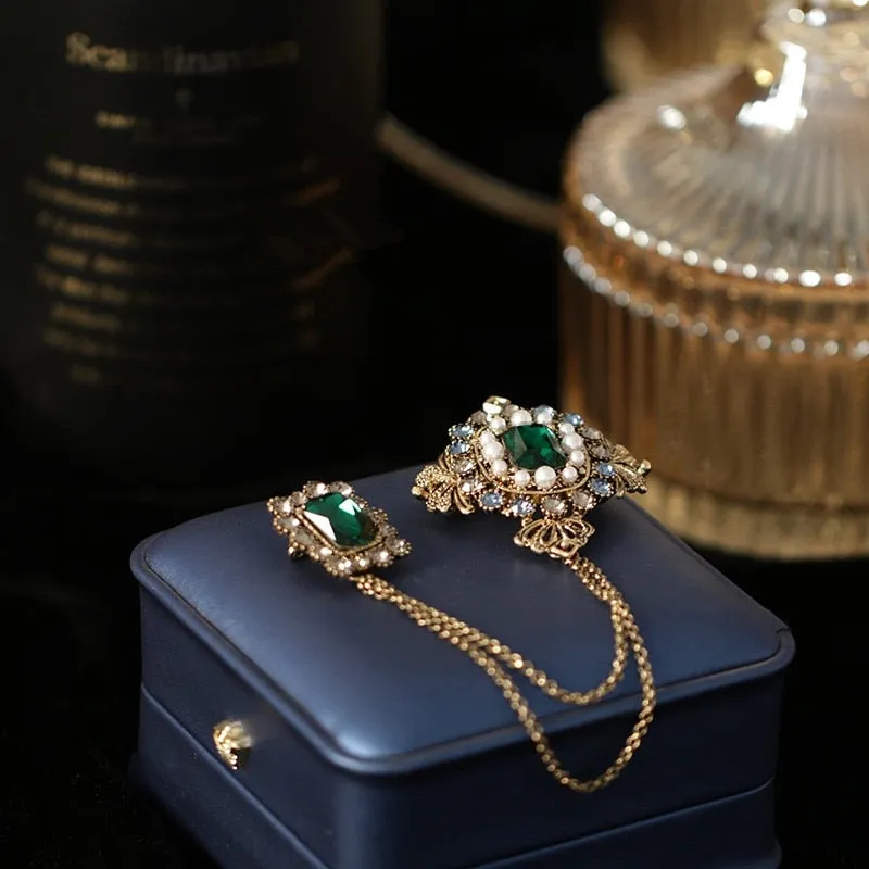 Baroque British Style Rhinestone Brooch Pins Emerald Tassel Chain Pearl Brooch