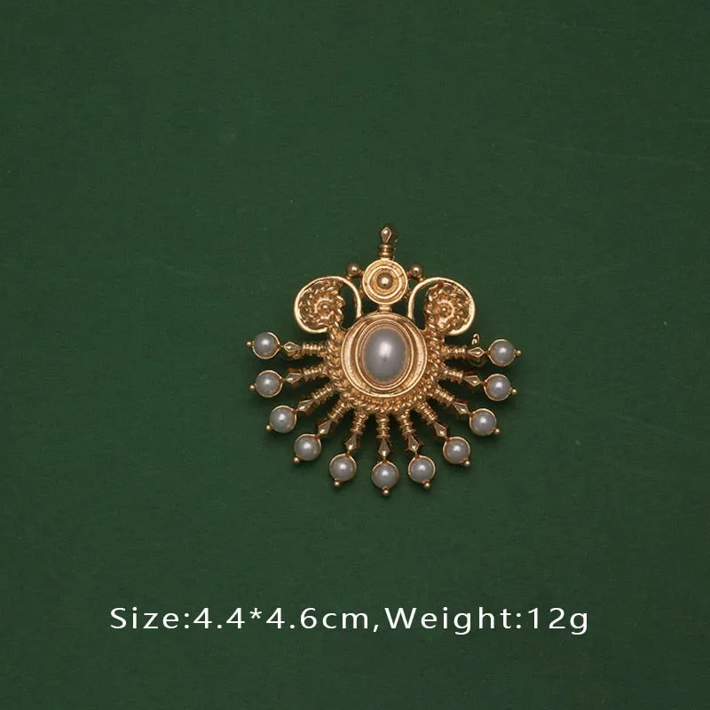 Baroque French Retro Pearl Exquisite Brooch Pin Summer Skirt Badge Bag Brooches For Woman