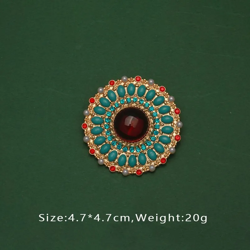 Baroque French Retro Pearl Exquisite Brooch Pin Summer Skirt Badge Bag Brooches For Woman