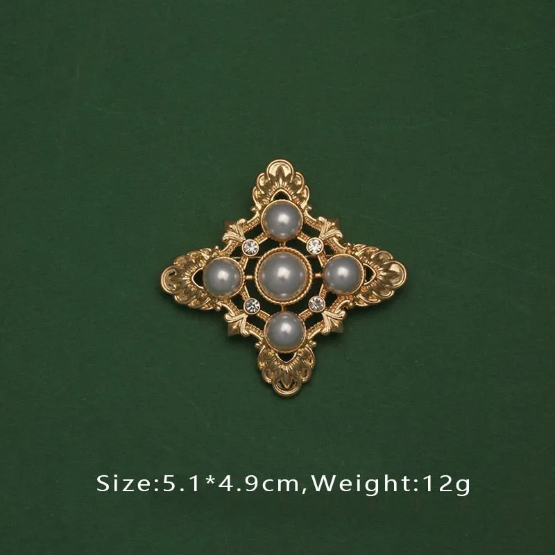 Baroque French Retro Pearl Exquisite Brooch Pin Summer Skirt Badge Bag Brooches For Woman