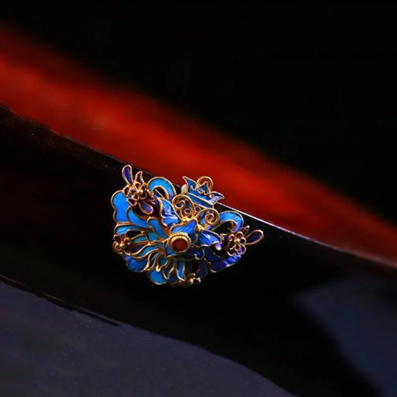 Designer original new ancient gold craft enamel porcelain court style brooch