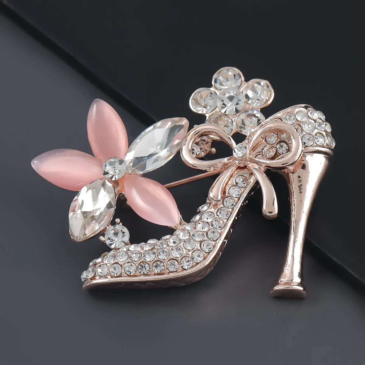 Fashion Metal Rhinestone Flower High Heels Brooch Girl Pop Creative Party Pin Brooch